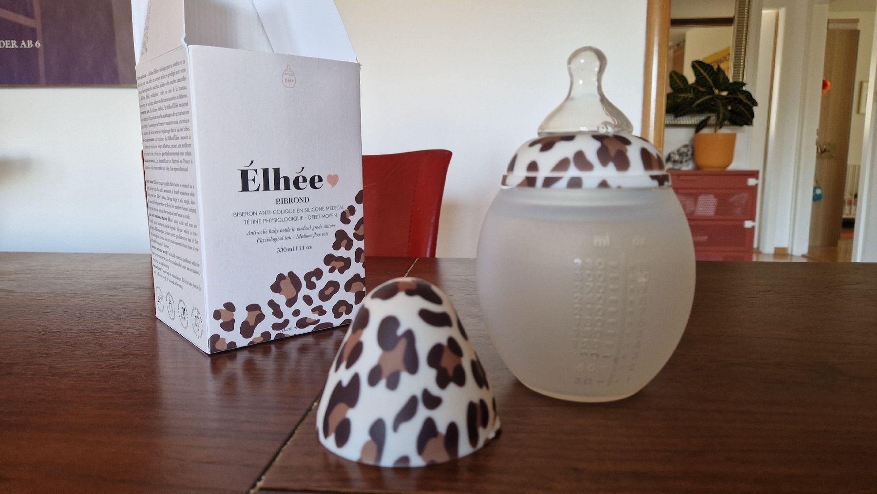Repas pour bébés: Biberon Elhée 330ml neuf – Neuf avec emballage d'origine à Pully par Patriciaeve