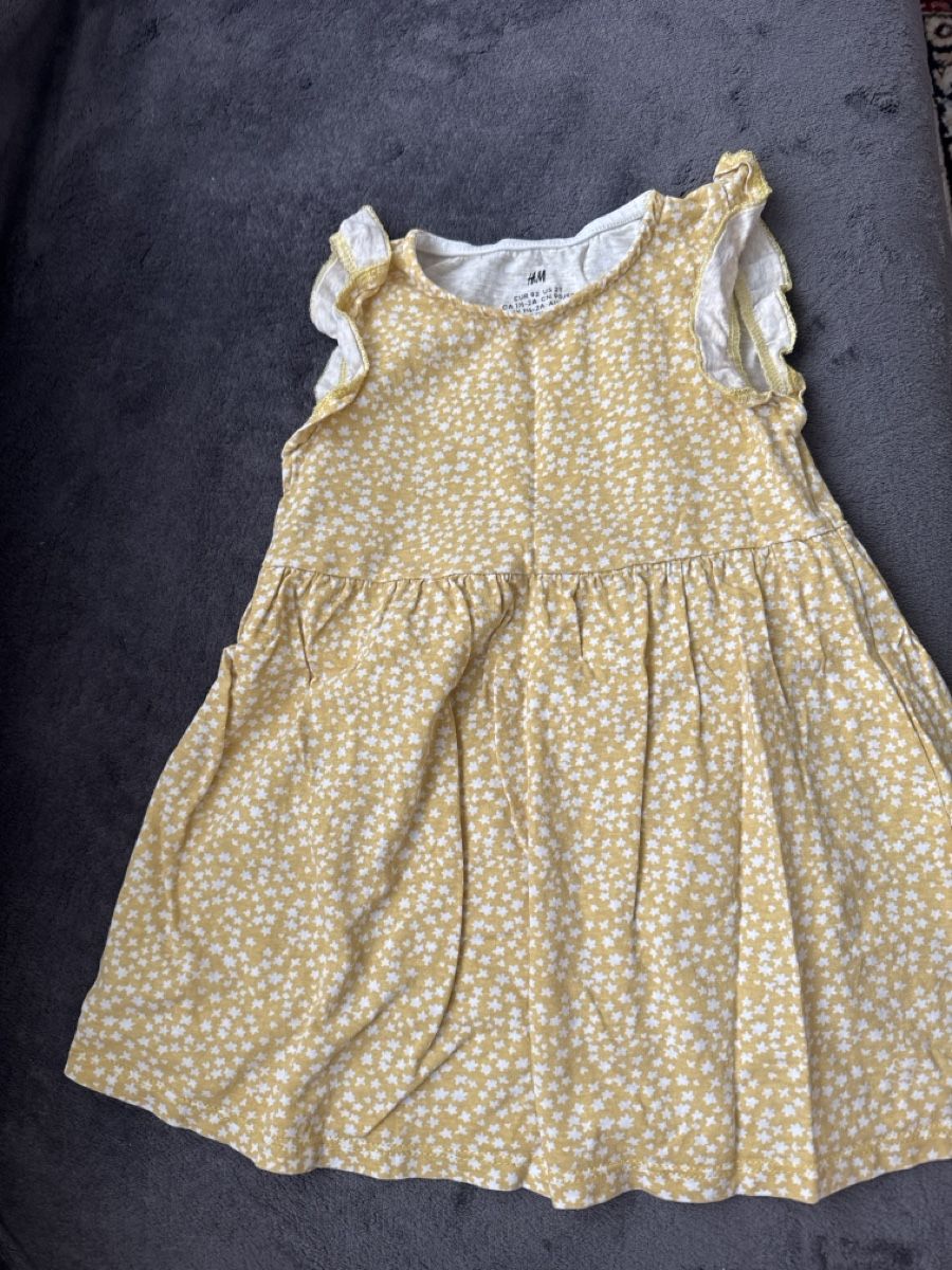 Vestiti & Gonne: Sommerkleider H&M Gr. 92 - 2er Set – Usato da Sursee venduto da Alyel 1