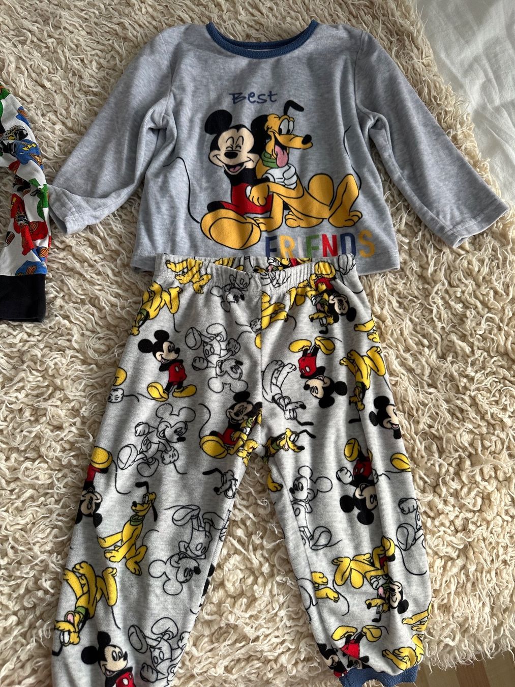 Pyjamas & Ähnliches: Pyjamas Junge 92cm – Gebraucht aus Rapperswil BE von aro_66tx 1