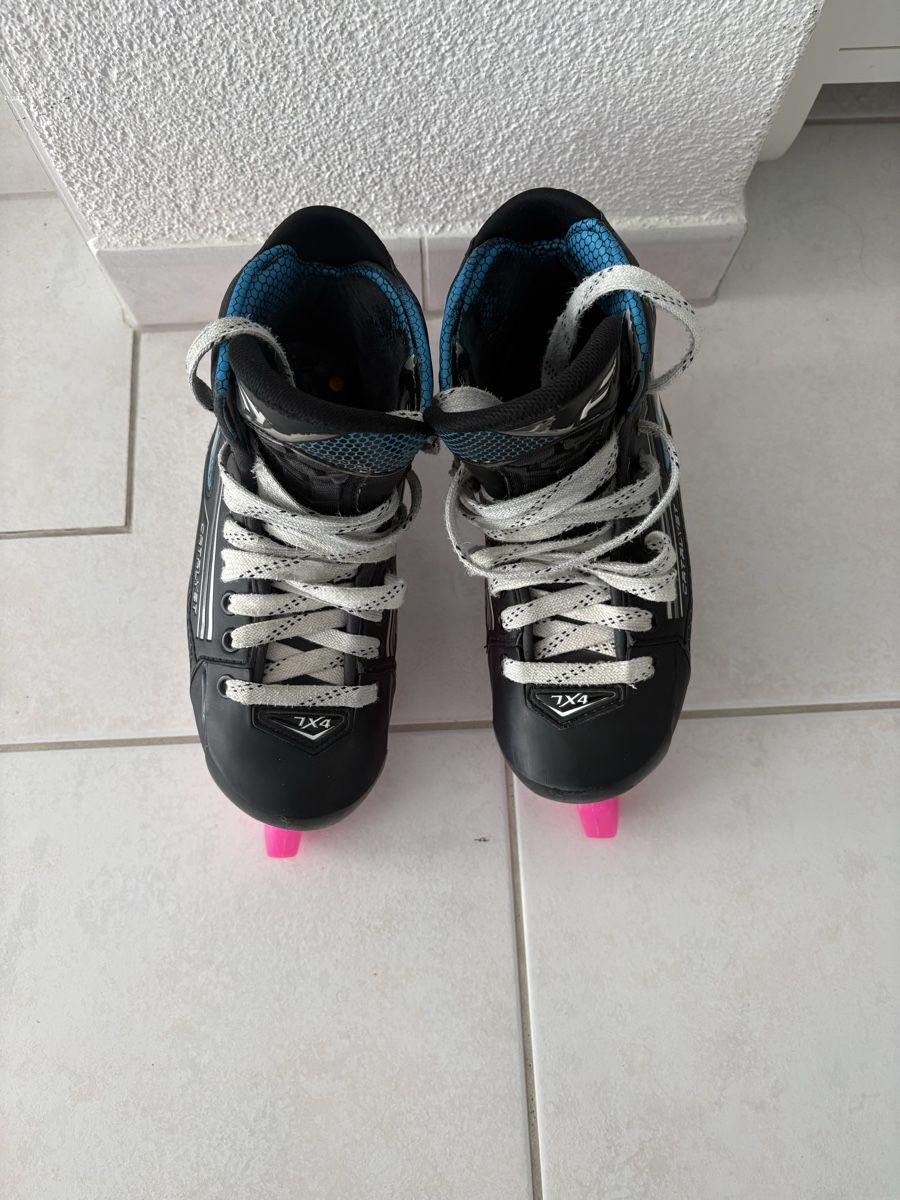Pattini da ghiaccio: True Catalyst 7x4 Goalie Schlittschuhe – Usato da Kloten venduto da AR84