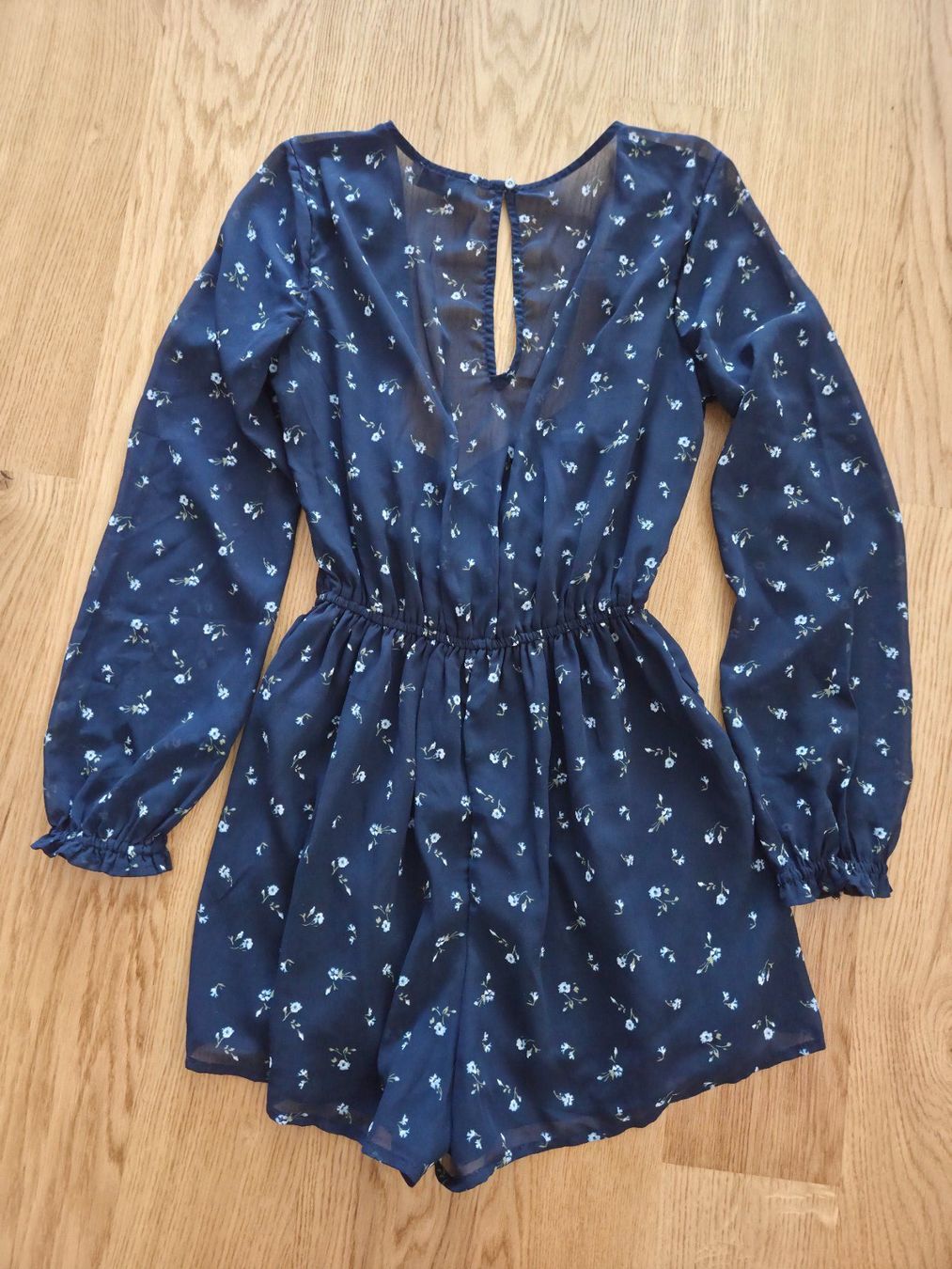 Hollister Jumpsuits: Jumpsuit Kleid – Neuf (Voir description) à Liebefeld par VelvetVault 1