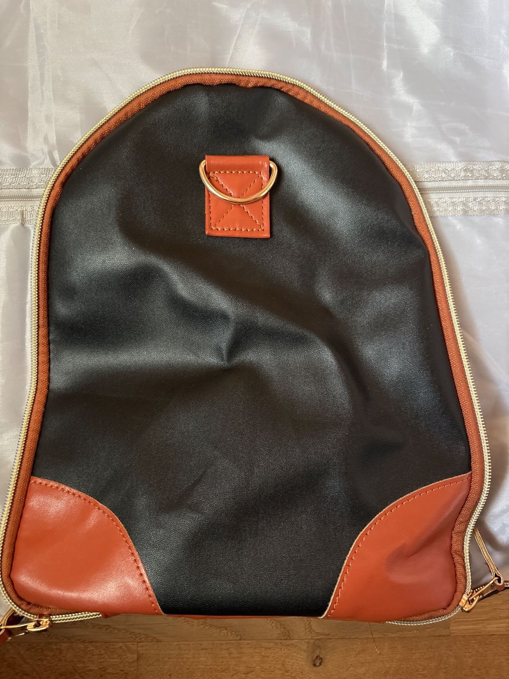 Borse: Wandelbare Reisetasche – Nuovo (secondo la descrizione) da Brittnau venduto da YvRhMi 2