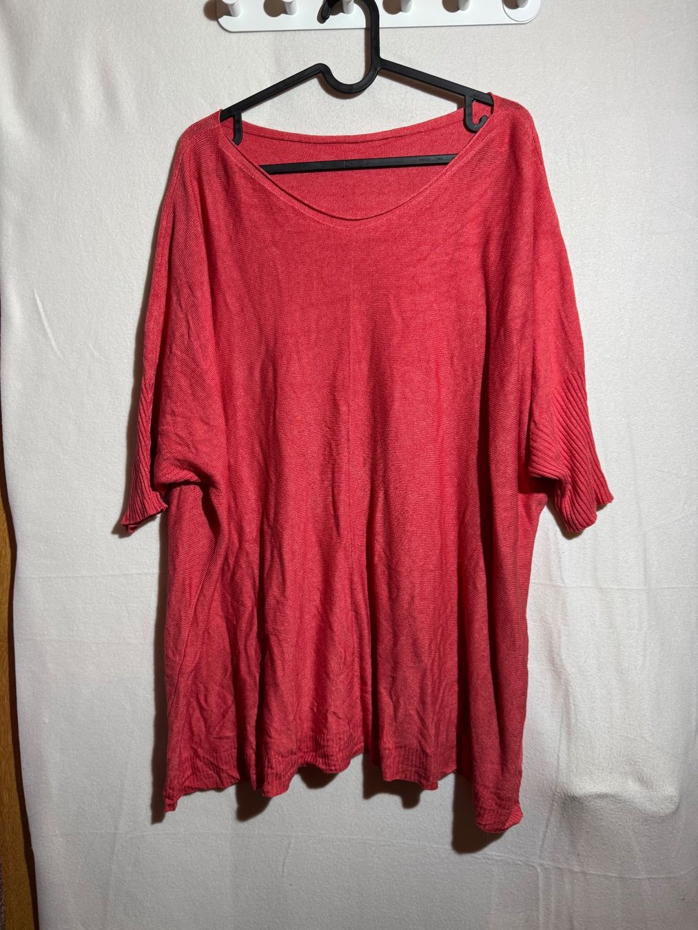 Maglioni & Felpe: Langer Pullover ca. Gr. XXL – Usato da Grosswangen venduto da SALE_SALE_SALE