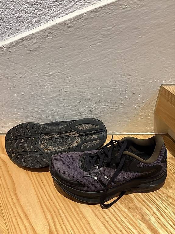 Saucony Herrenschuhe: Joggingschuhe Saucony – Gebraucht aus Bern von zor_6nn2