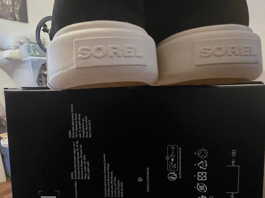 Scarpe da donna: SOREL EXPLORER III NW LACE WATERPROOF – Usato da Bülach venduto da alexvilla71