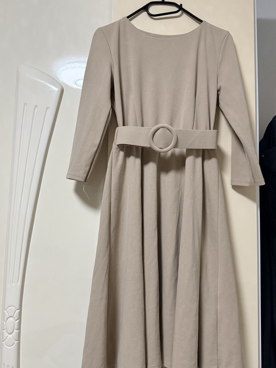 Vestiti & Gonne: Wunderschönes Kleid  – Nuovo (secondo la descrizione) da Benglen venduto da Shamily 2