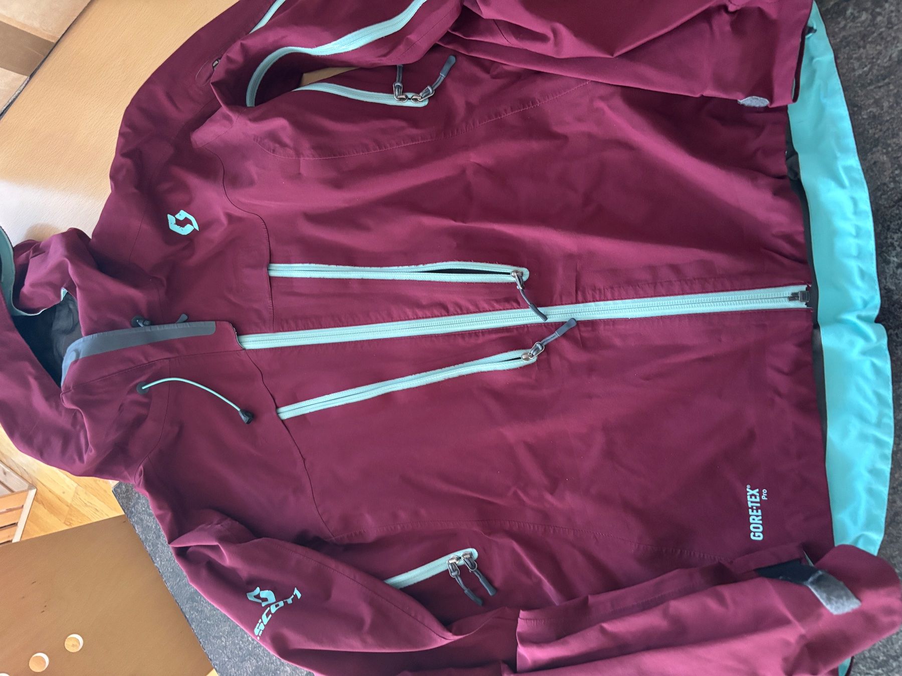 Scott Giacche: Scott Hardshelljacke Gr.M – Usato da Hasliberg-Hohfluh venduto da hasliberg79