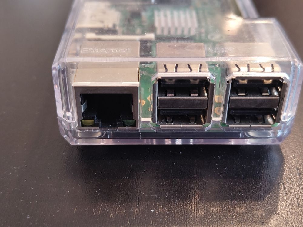 Raspberry Pi Model B - Clear Case - No SD Card or PSU (Gebraucht) in ...