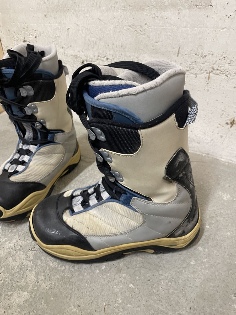 Scarpe da uomo: Snowboard Schuhe – Usato da Köniz venduto da Ne_le101 1
