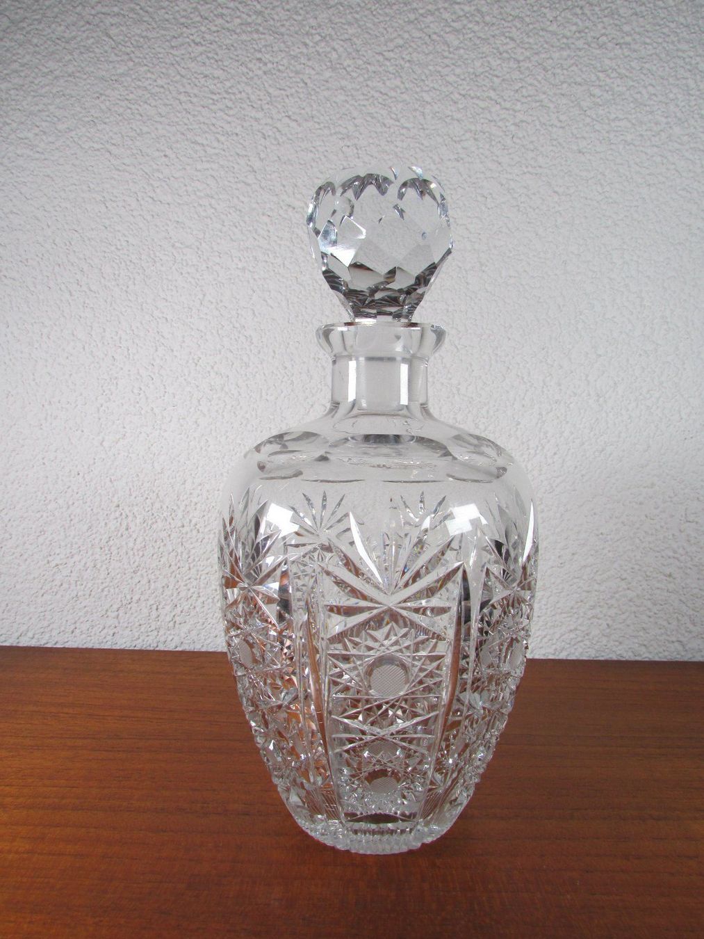 Karaffen: Handgeschliffene Mid Century Glaskaraffe Bleikristall 1960er – Gebraucht aus Ostermundigen von Zytrum 7