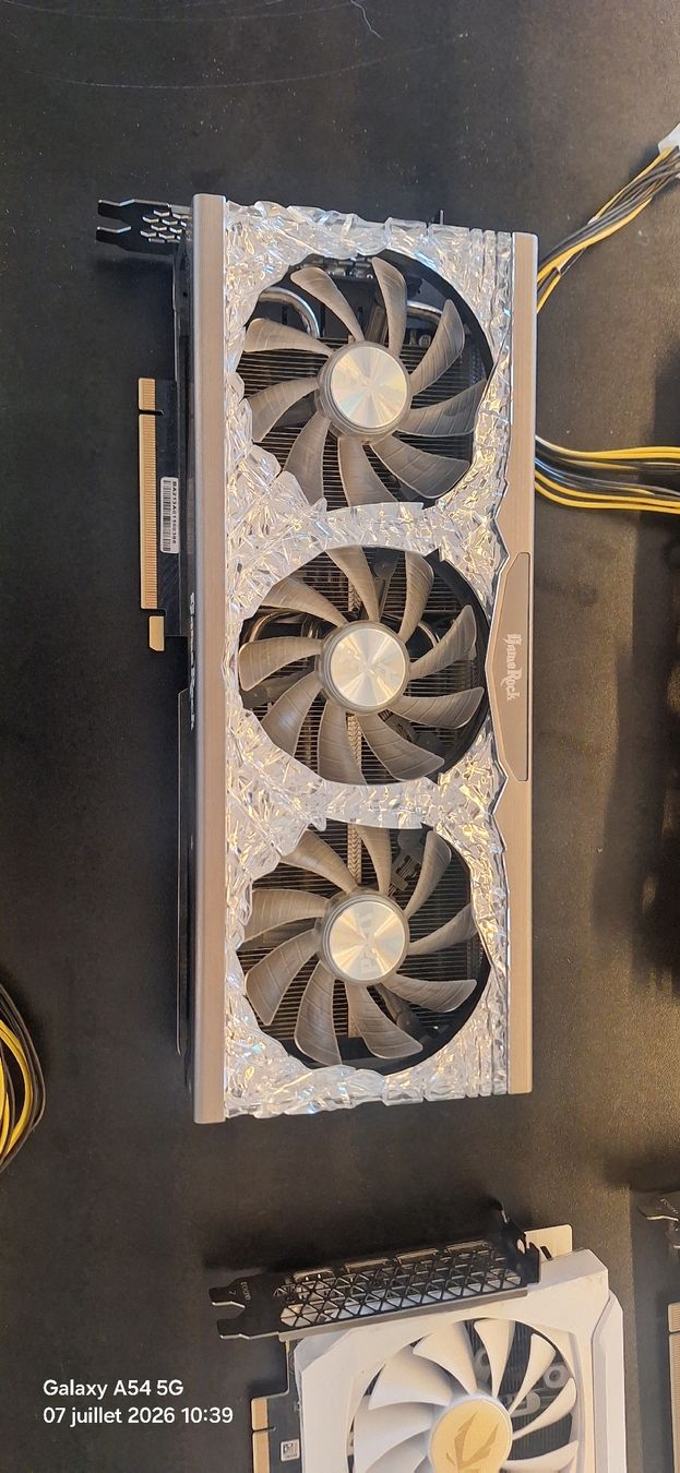 Nvidia Cartes graphiques: Nvidia GeForce RTX 3070 GameRock OC – D'occasion à Payerne par L3onardoh