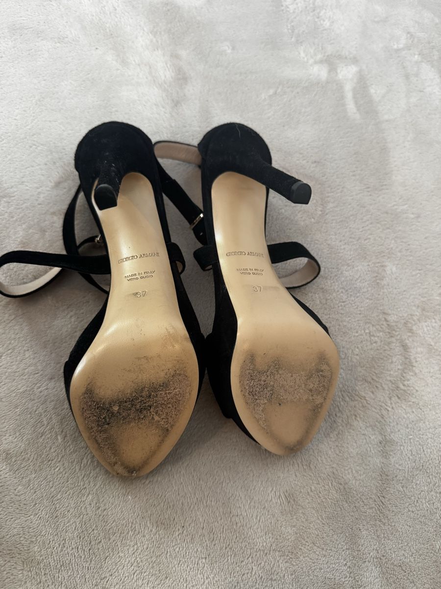 Armani Damenschuhe: Giorgio Armani Grösse 37 Wildleder – Gebraucht aus Madetswil von slougan88 4