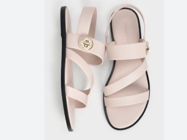 Damenschuhe: Charles & Keith Sandalen Neu – Neu (gemäss Beschreibung) aus Heerbrugg von Lulu022020 2