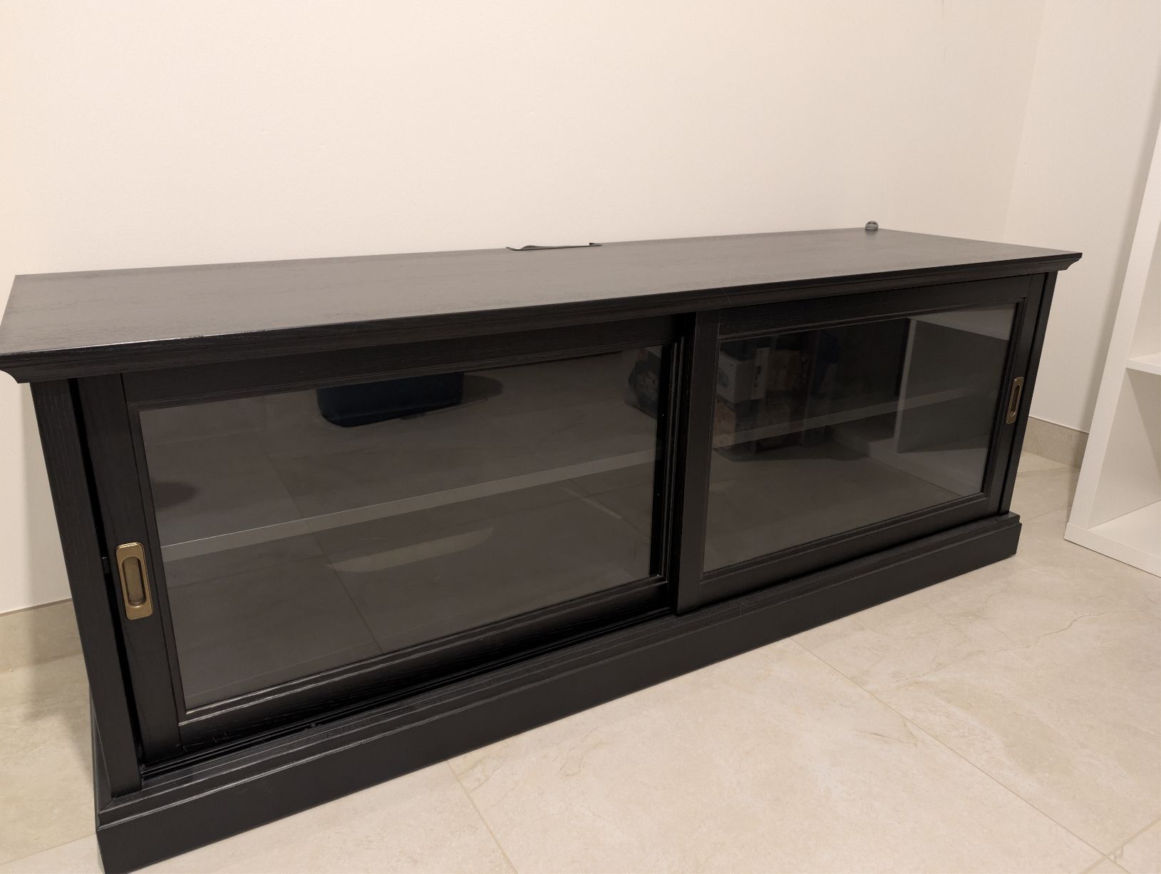 Ikea Mobili TV: TV Sideboard (Ikea Malsjö) – Usato da Niederhasli venduto da Hamalolo 2