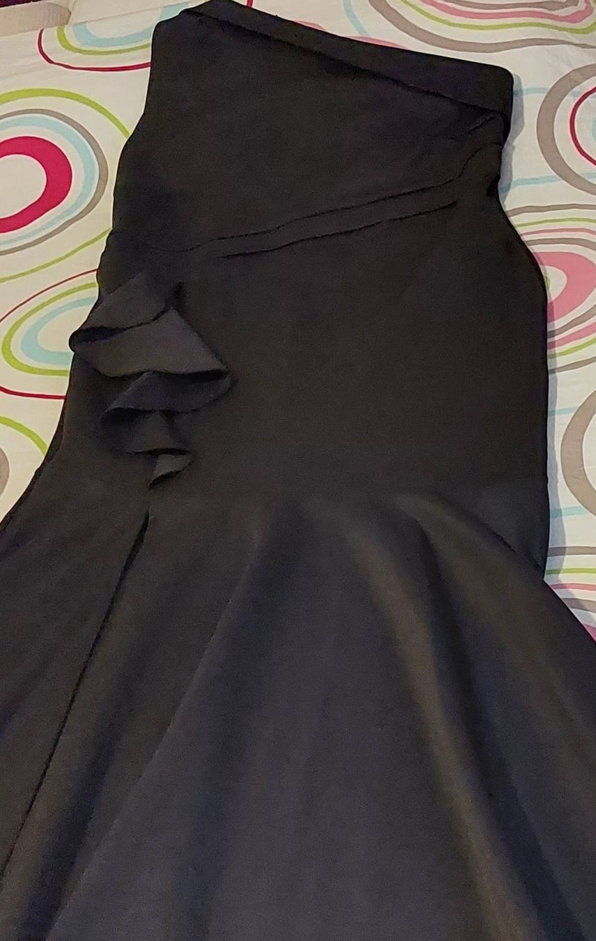 Vestiti: Damenkleid – Nuovo (secondo la descrizione) da Wislikofen venduto da Ana.Gomes