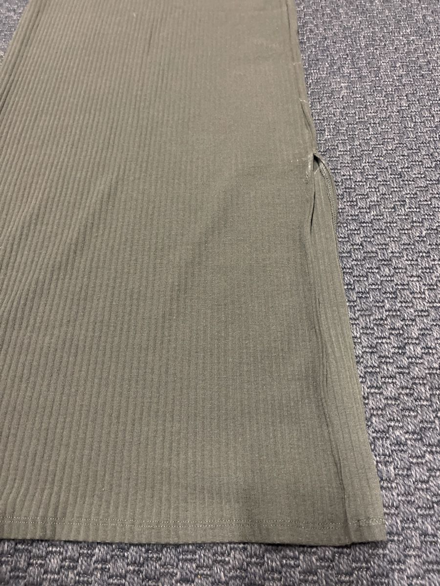 Kleider: Olive langes Strechstrickkleid sommer gr S – Gebraucht aus Bad Zurzach von Cuore34 1