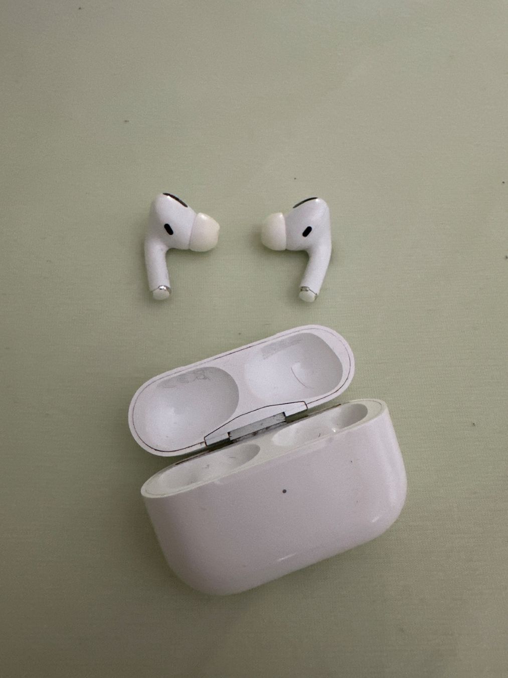 Apple Kopfhörer: Air Pods Pro zu verkaufen – Gebraucht aus Niedergösgen von rob_xv8b 1