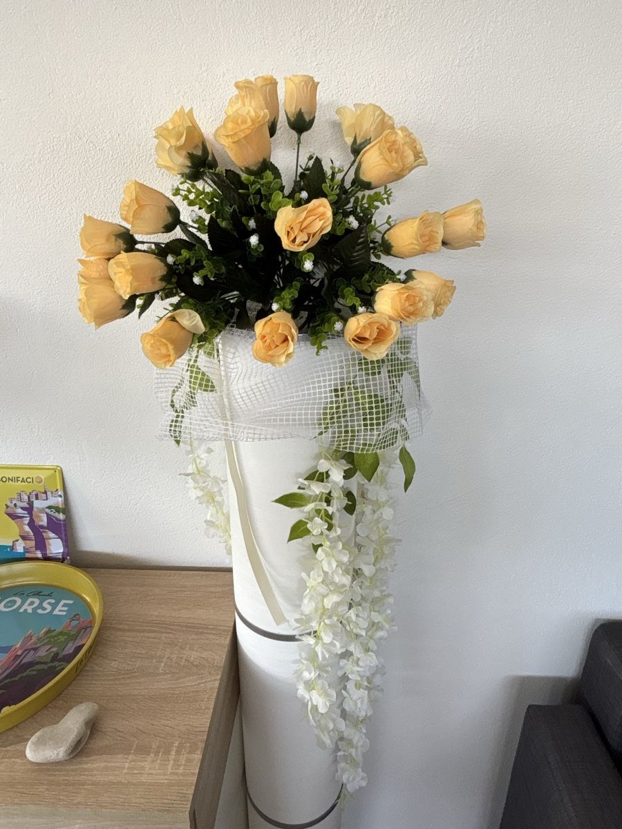 Alle Dekorationen: Wunderschöne künstliche Blumen-Deko insgesammt 20 Stück – Gebraucht aus Hombrechtikon von Aviation_and_more 7