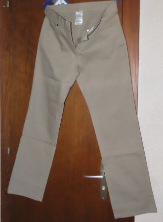 Pantalon d'été femme, couleur sable, taille 40, neuf!