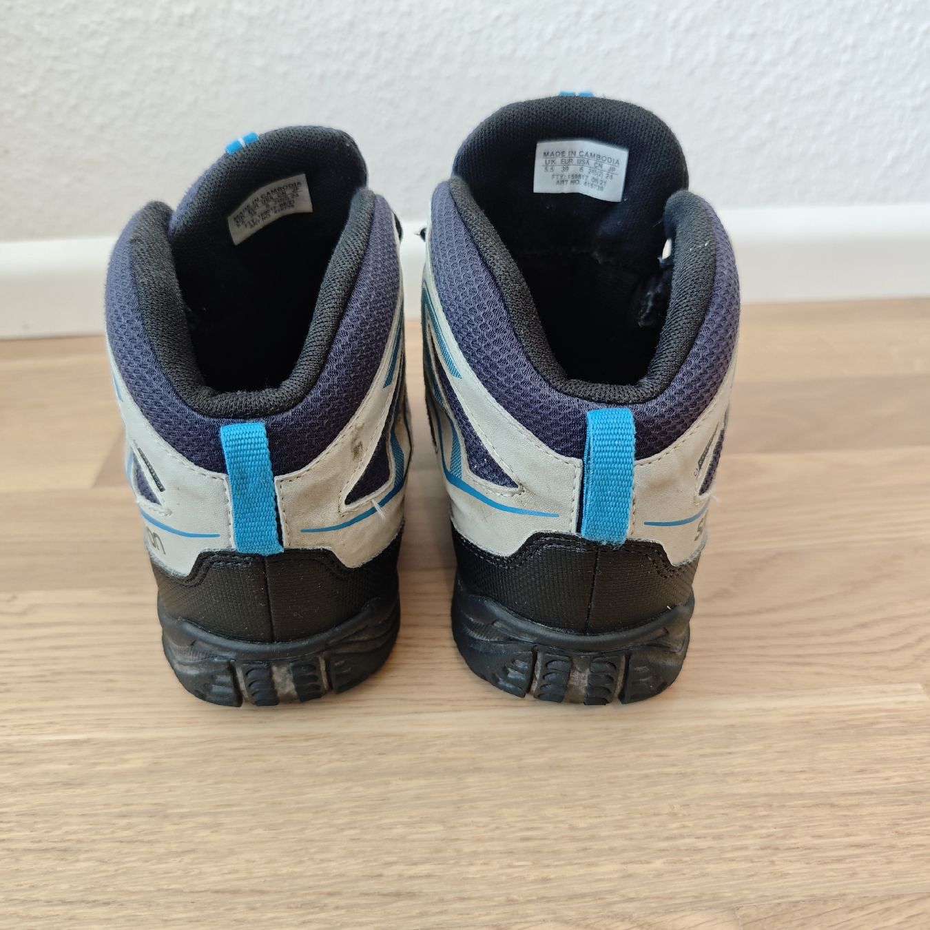 Salomon Schuhe für Jungen: SALOMON Childrens Hiking Boots, Size 39 – Gebraucht aus Rothenfluh von Carly_Q 2
