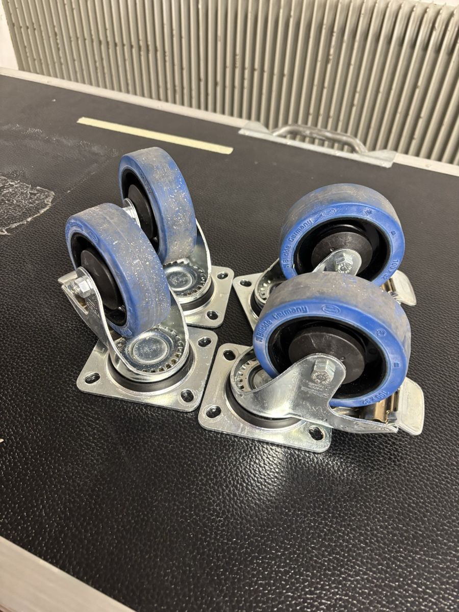Altro per stoccaggio & trasporto: 4 Rollen mit Bremse 100mm Blickle Germany gebraucht – Usato da Bern venduto da Lordy 1