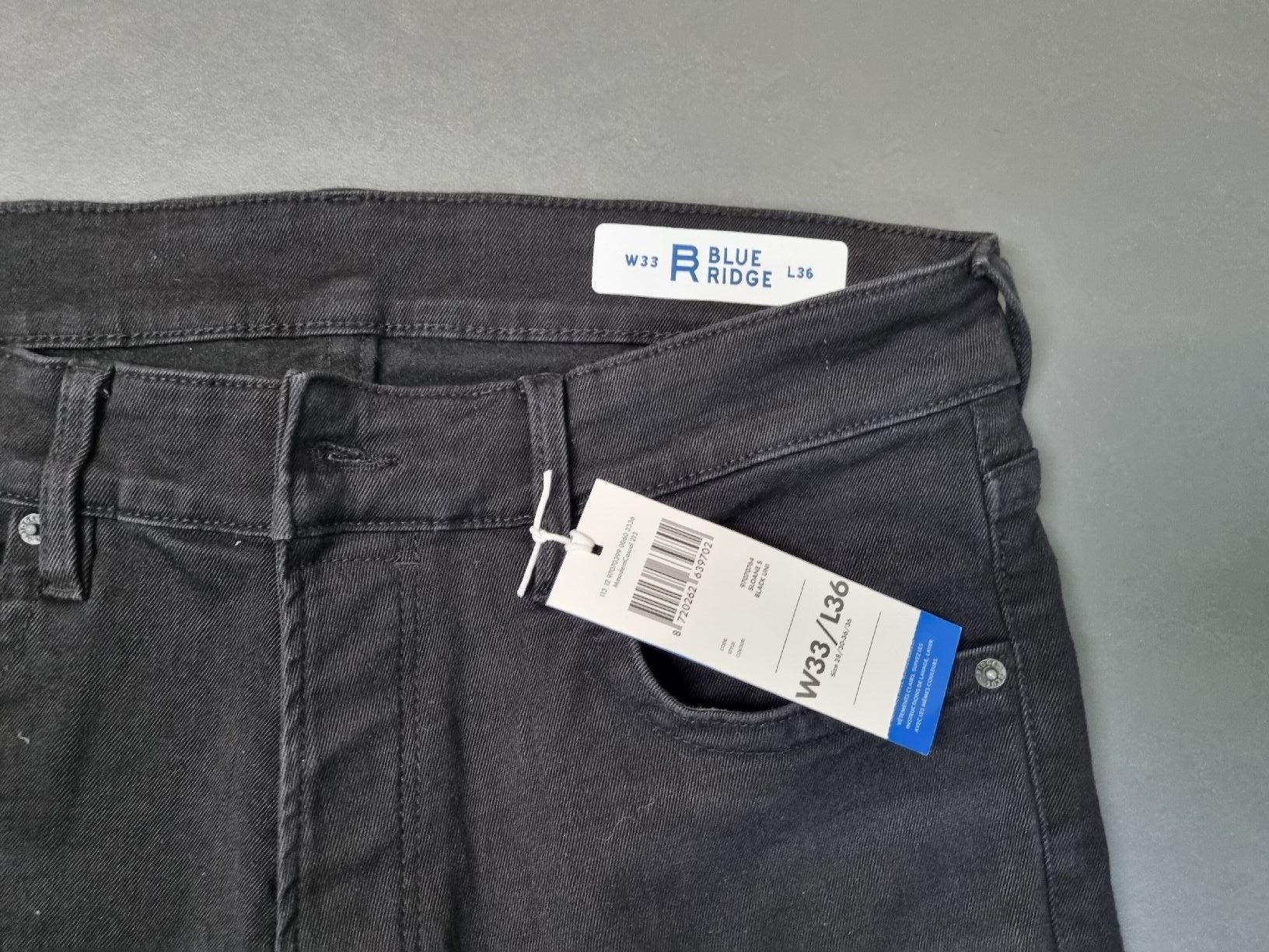 We Jeans: Jeans schwarz slim fit – Neu und originalverpackt aus Winterthur von Aluns