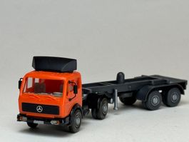 Wiking Mercedes Containersattelzug orange
