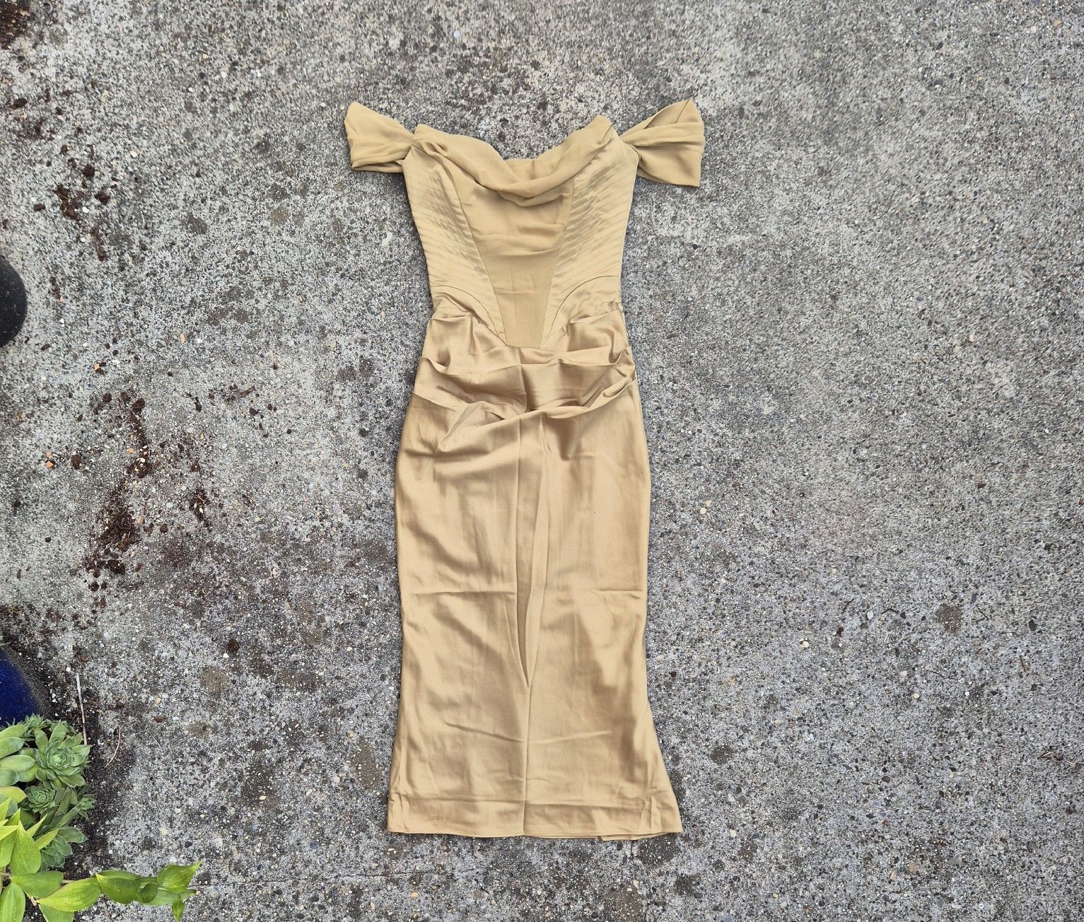 House of CB Vestiti: robe house of CB – Usato da Versoix venduto da Lenas9
