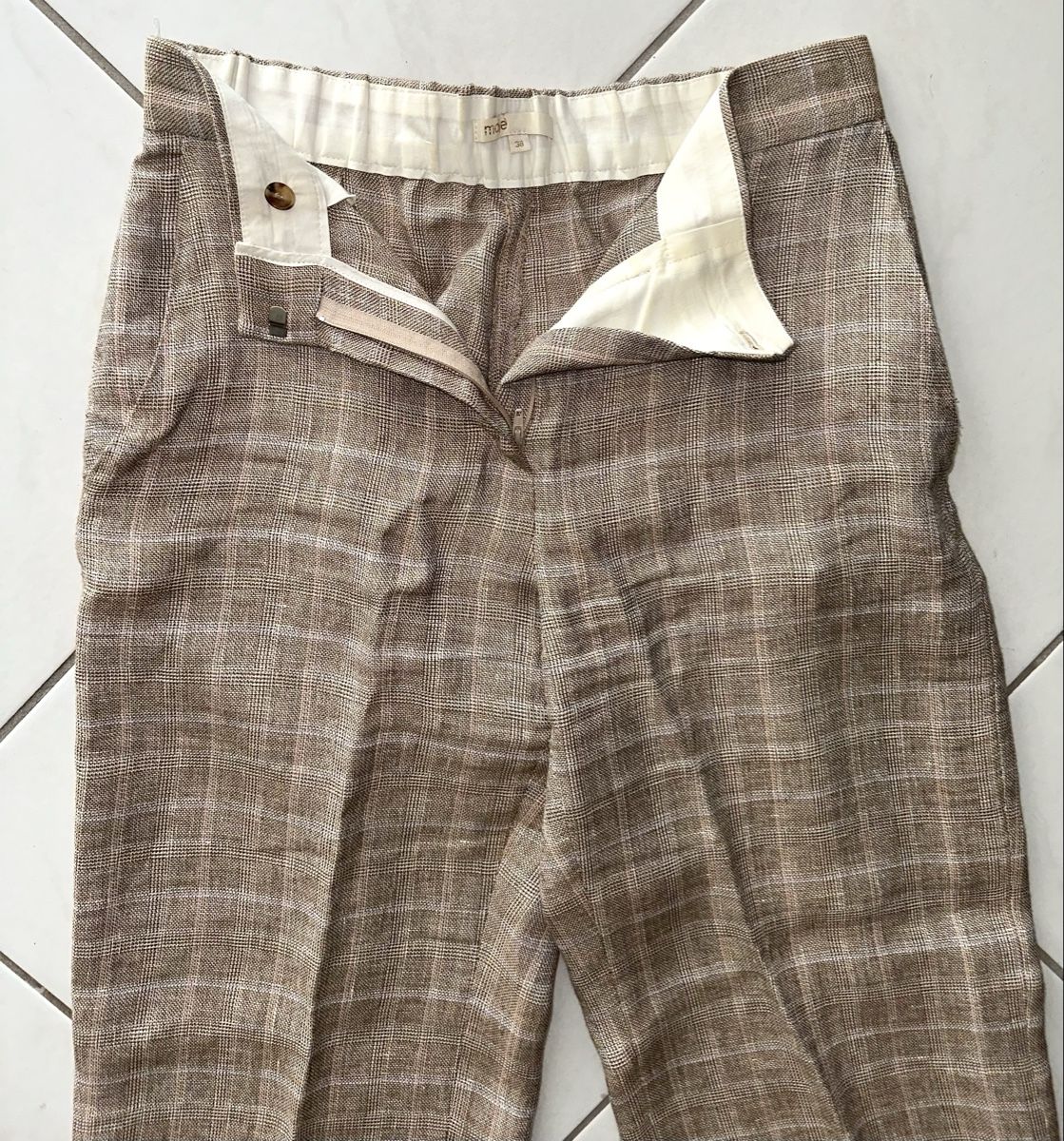 Maje Hosen: MAJE HOSE GR. 38 Leinen  – Gebraucht aus Unteraegeri von MH203 9