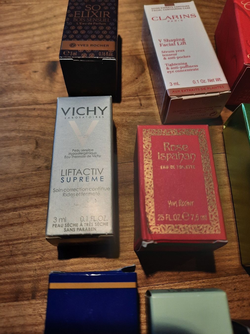 Parfum & Eau de Toilette: 12   LEERE  Parfummuster-Schachteli – Gebraucht aus Busswil BE von balu37 6