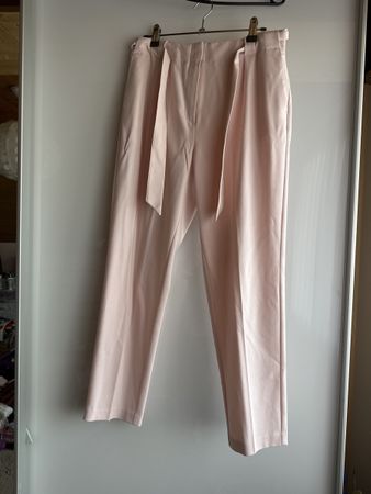 Elegante Stoffhose rosa Grösse 36 C&A mit Gürtel