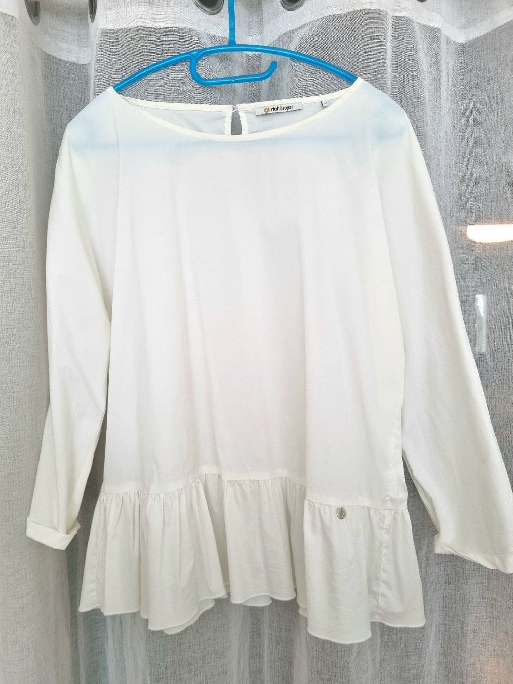 Rich & Royal Camicette: Bluse von Rich n Royal Weiss – Usato da Basel venduto da lioness71