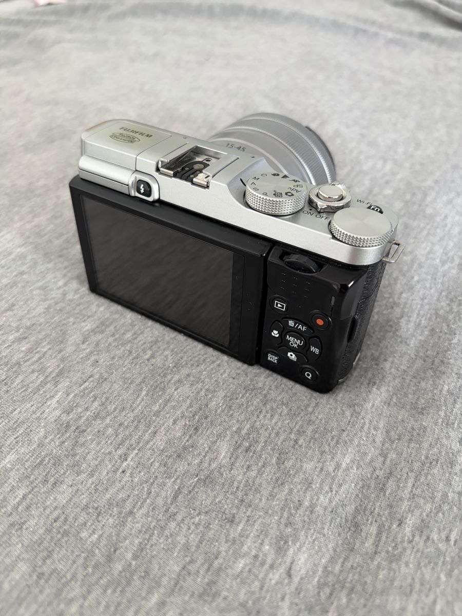 Fujifilm Fotocamera: Fujifilm X-M1 + XC15-45mm – Nuovo (secondo la descrizione) da Thônex venduto da tib_kc87 4
