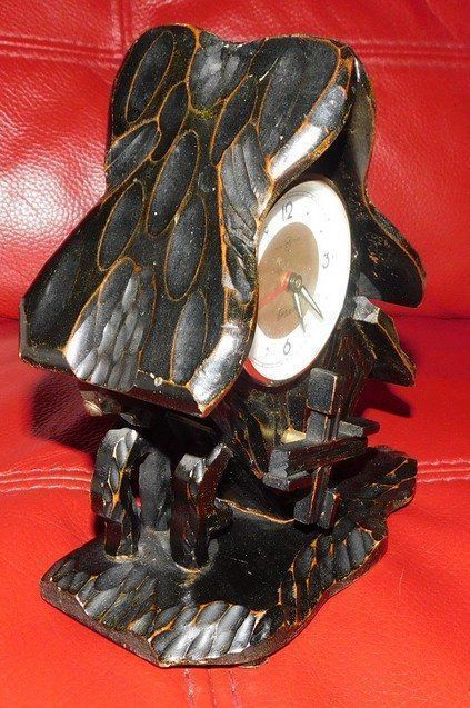 Carillon: Spieldose, Wecker, 16 x 9 cm   H 19 cm, Holz – Usato da Villnachern venduto da Schnugelchen