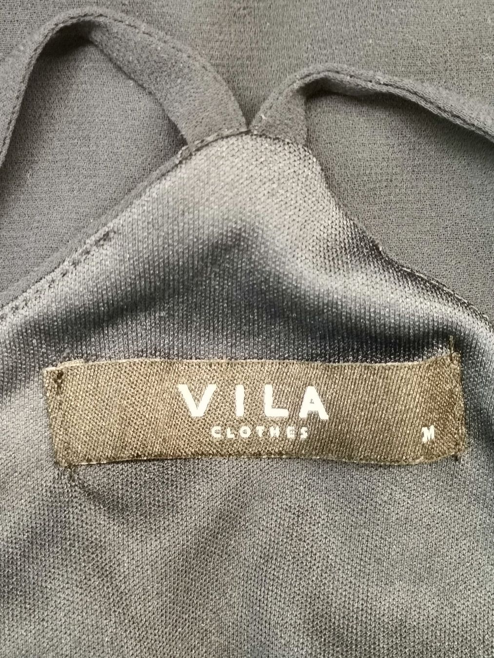 Vila Top: VILA Blusentop – Usato da Schaffhausen venduto da Restwert_SH 5