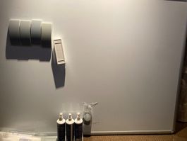 Whiteboard mit Zubehör - Lavagna bianca con accessori