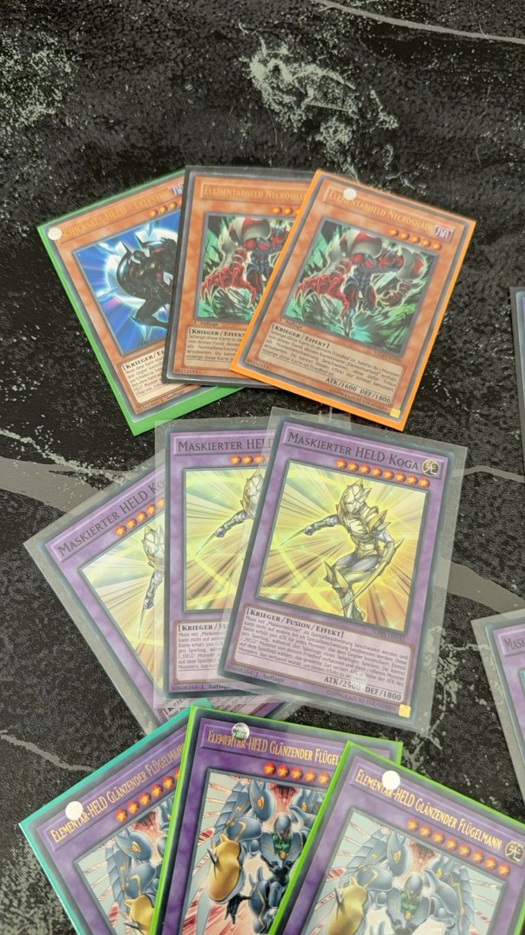 Yugioh Carte collezionabili: Yu-Gi-Oh! Maskierter HELD Collection – Usato da Frauenfeld venduto da tobiaskoestli1 2