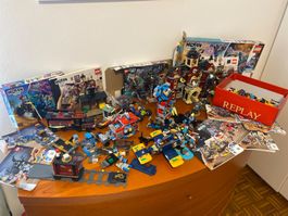9 Sets von LEGO „Hidden Side“