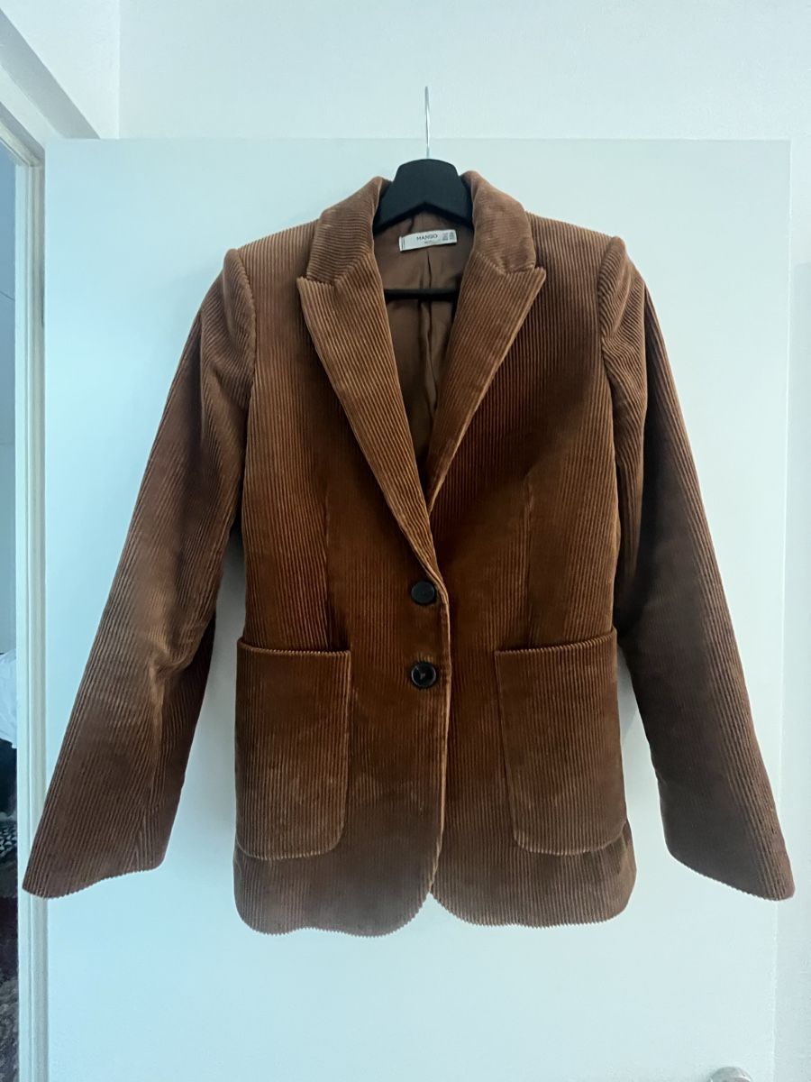 Mango Jacken: Cordblazer mit Reverskragen – Gebraucht aus Grosshöchstetten von lox_287b