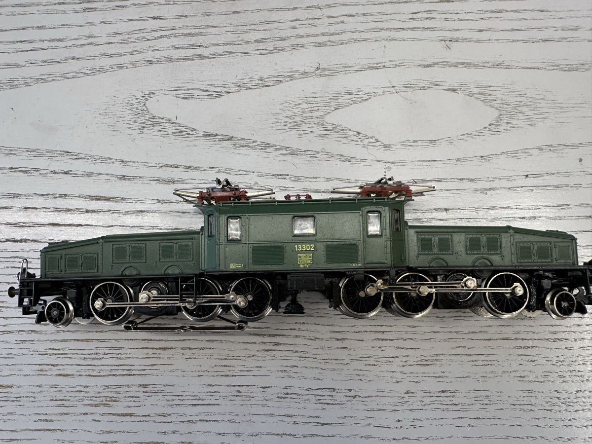 Märklin Modellini di ferrovie: Märklin 3056 SBB Ce 6/8 III – Usato da Lupsingen venduto da New-Haven 3