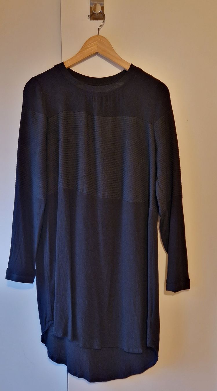 Vestiti: lockeres Kleid, schwarz Gr. 38 – Usato da Andermatt venduto da nin_ks9v 1