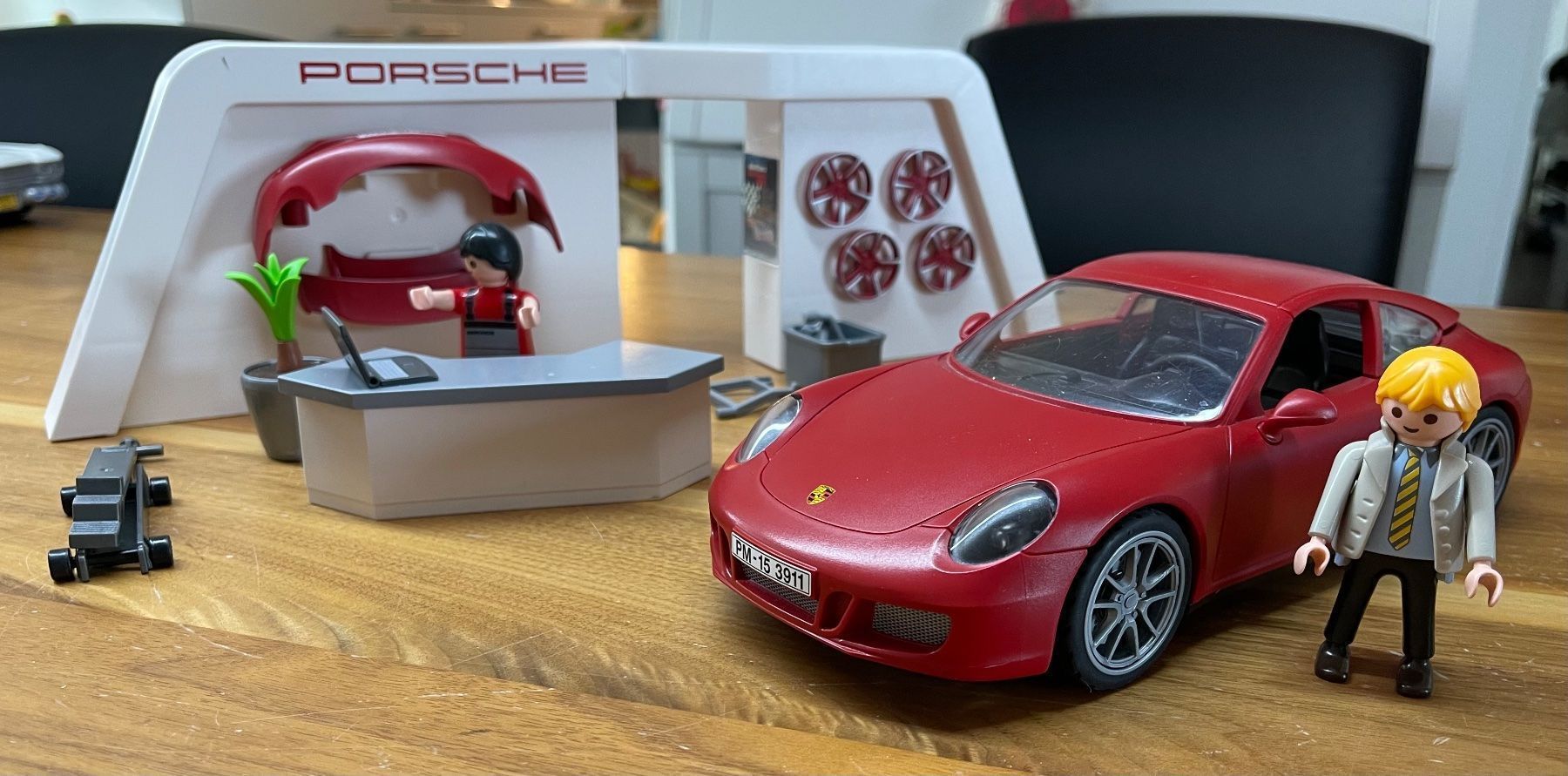 Playmobil Giocattoli: Playmobil-Porsche – Usato da Oberentfelden venduto da Barbabella21