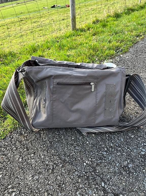 Borse: Praktische Wickeltasche – Usato da Bellikon venduto da Ndorfer 1