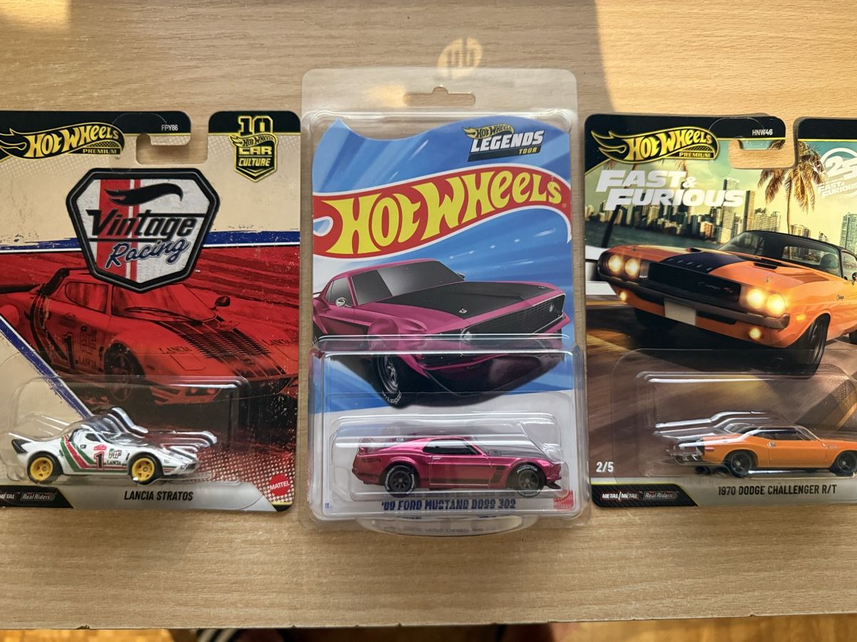 Hot Wheels Voitures modèles: 3 x Hot Wheels – Neuf avec emballage d'origine à Dietikon par Molella