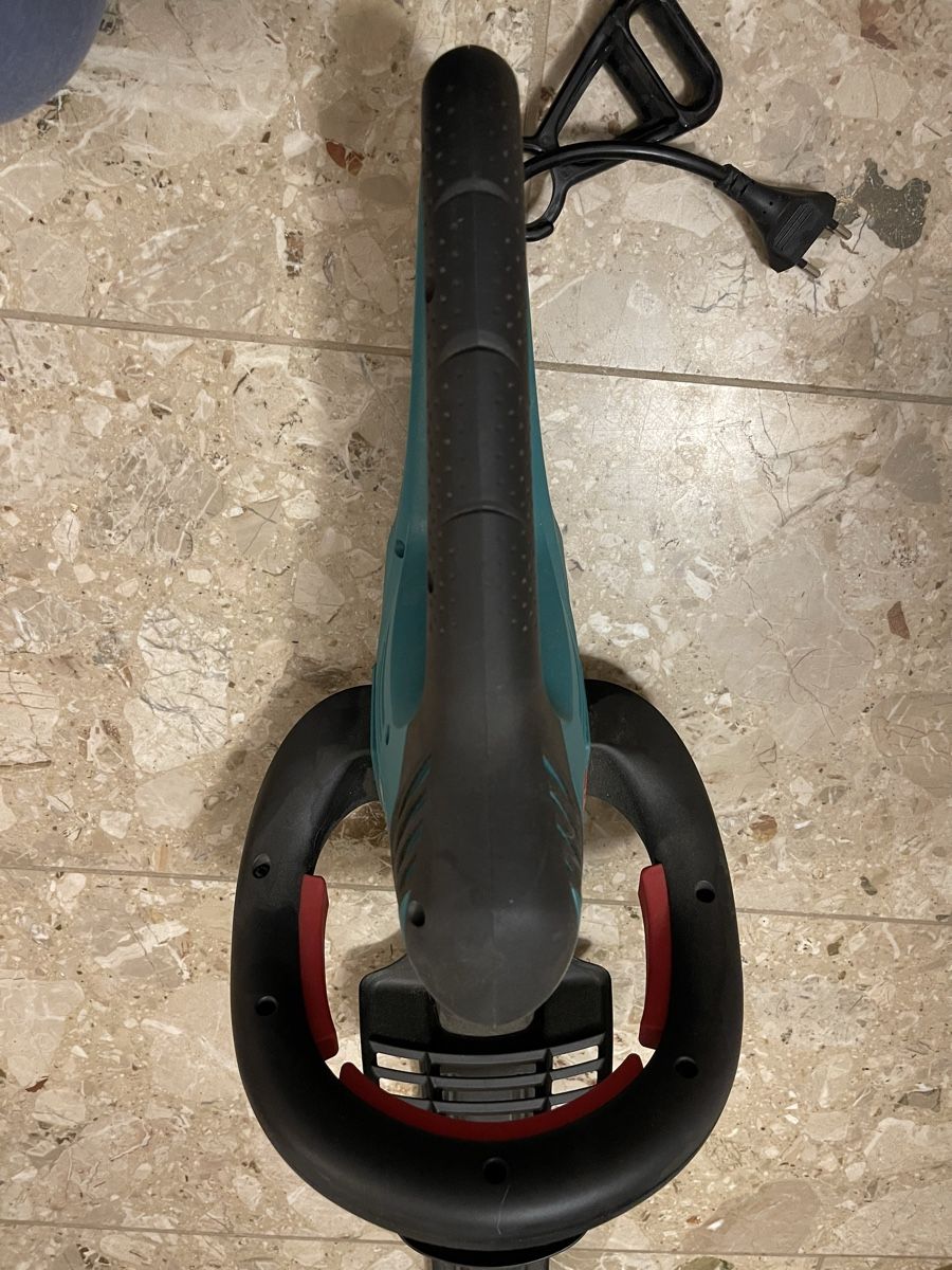 Bosch Tutti gli attrezzi: Bosch Heckenschere AHS 55-26 mit Kabel – Usato da Meierskappel venduto da suesle 2