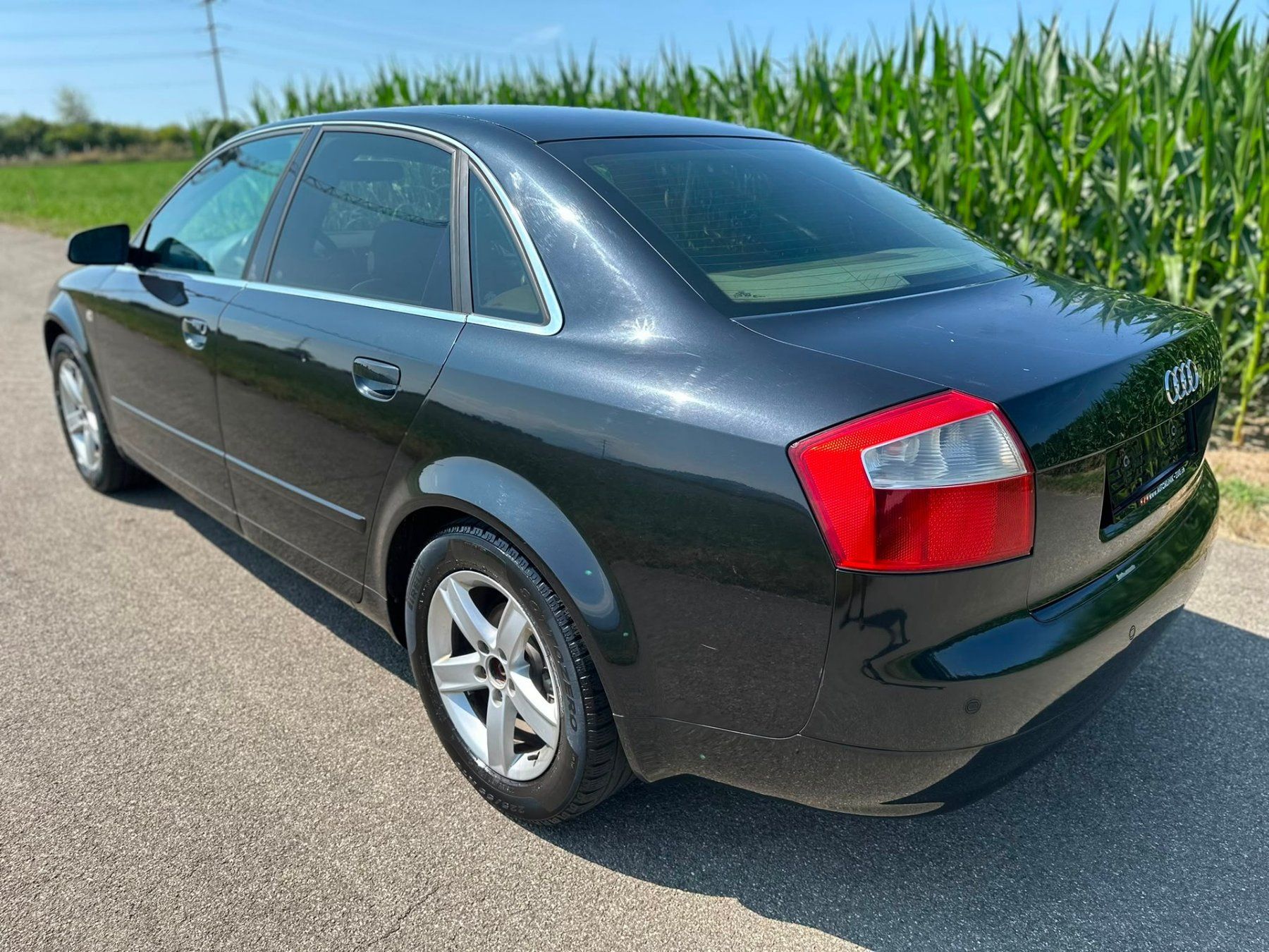Audi Automobili: AUDI A4 2.5 TDI quattro – Usato da Hünenberg venduto da Auto-Klinik01 8