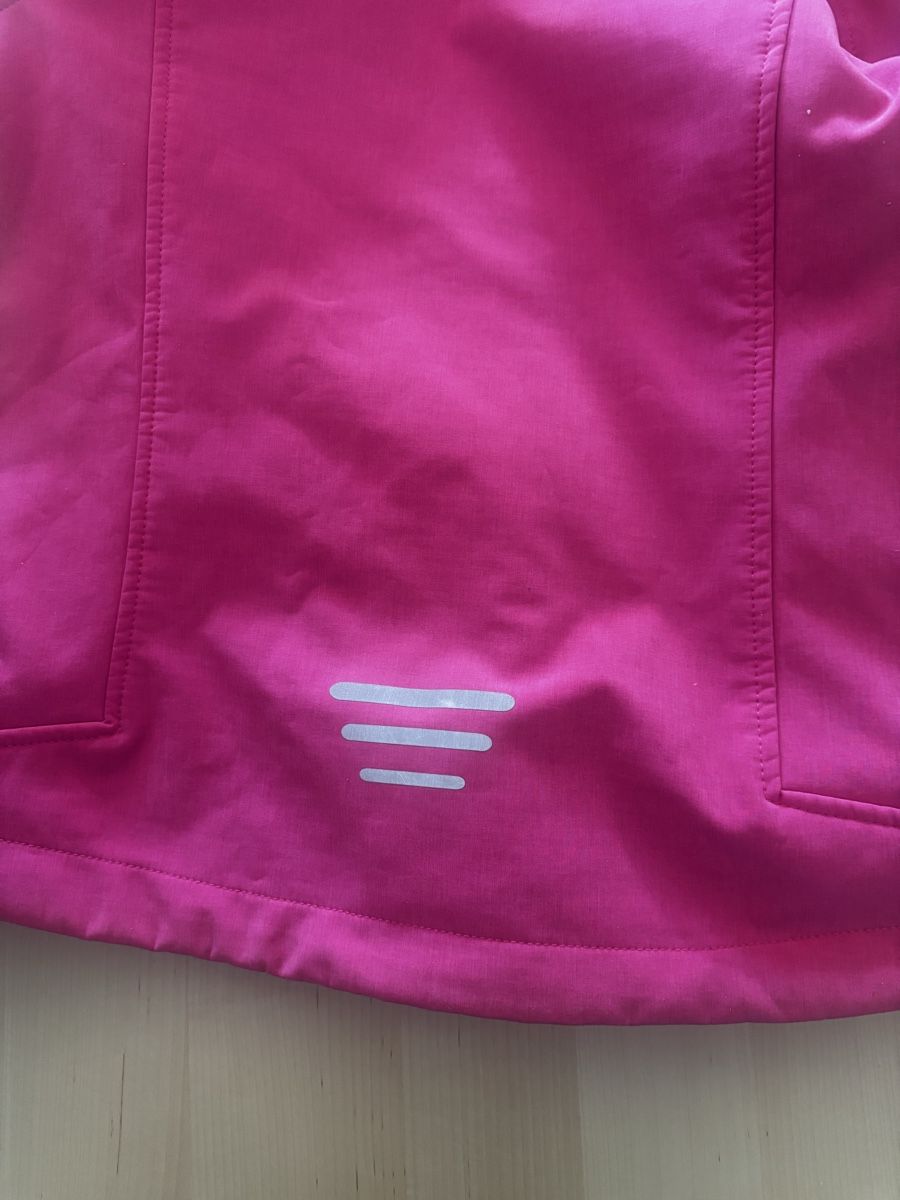 Trollkids Jacken & Mäntel: Trollkids Softshell Jacket 140  – Gebraucht aus Winterthur von ola_t9r5 4
