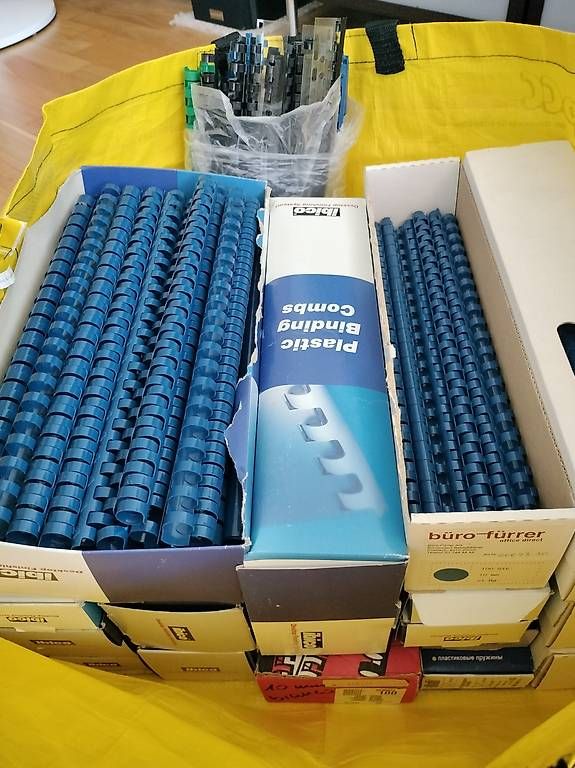 Ibico Macchine rilegatrici: Profi Bindegerät Ibico ibiMaster300 mit viel Bindematerial – Usato da Muri AG venduto da goodmood17 6