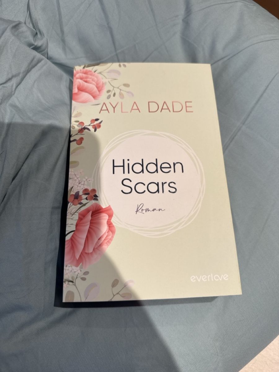 Bücher: Buch Hidden Scars – Neu (gemäss Beschreibung) aus Lenk im Simmental von F3775