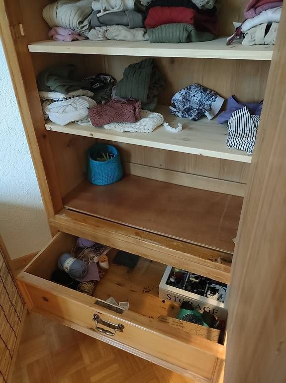 Schränke: Wunderschöner Schrank – Gebraucht aus Langenthal von rit_7ygk 3